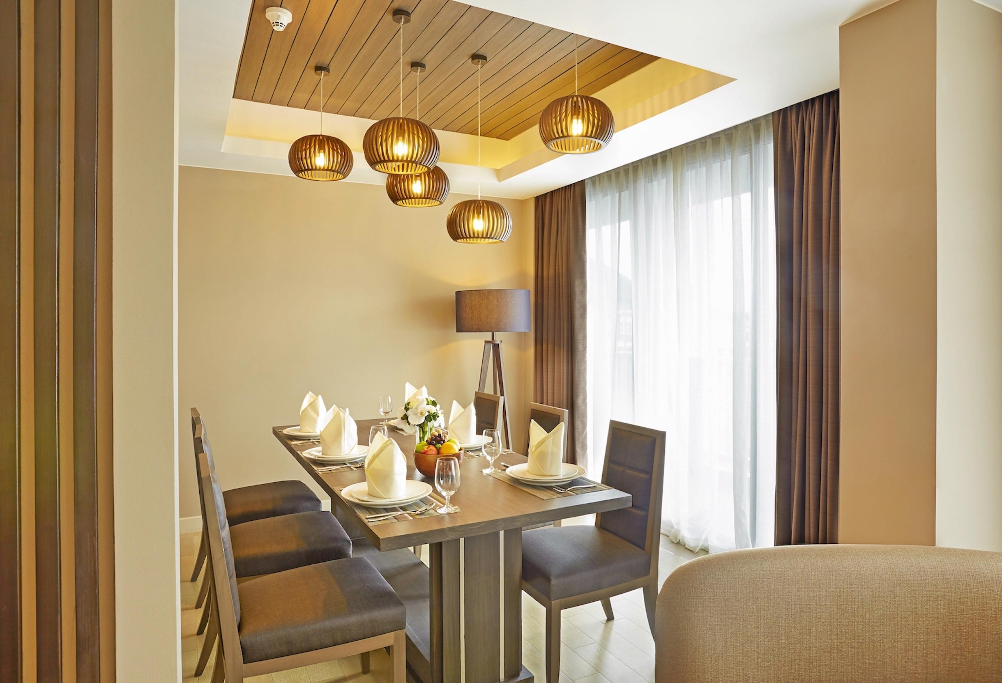 Grand Mercure Phuket Patong Ngoại thất bức ảnh A dining room
