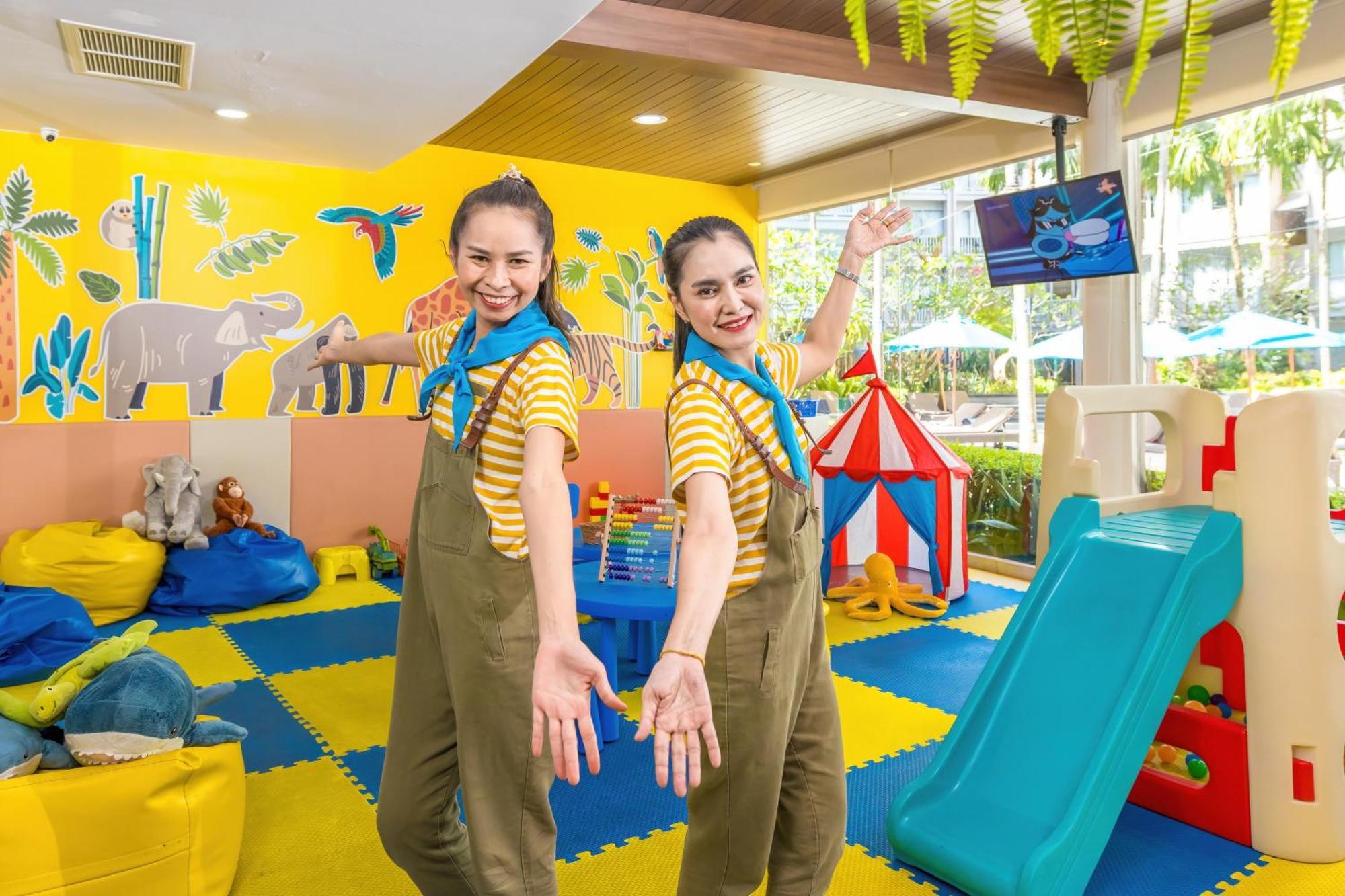 Grand Mercure Phuket Patong Ngoại thất bức ảnh The children's club at the Royal Paradise Hotel & Spa